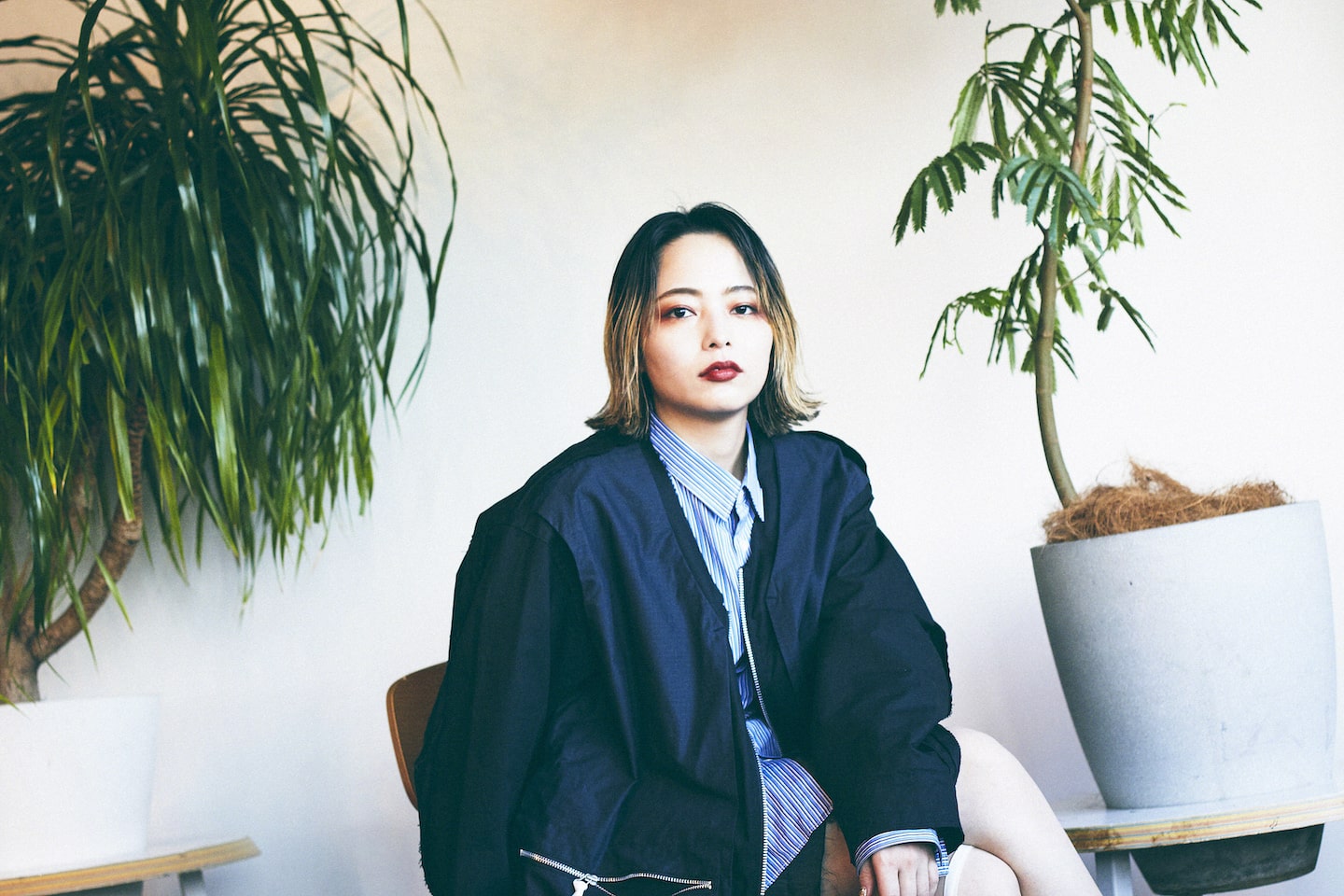 Licaxxxに聞くアートと日常の接続点。空間に向き合い、衣食住から